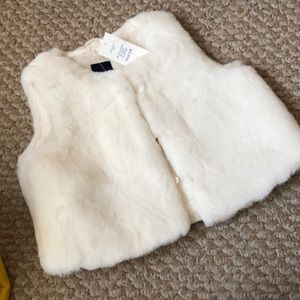Faux fur vest GAP